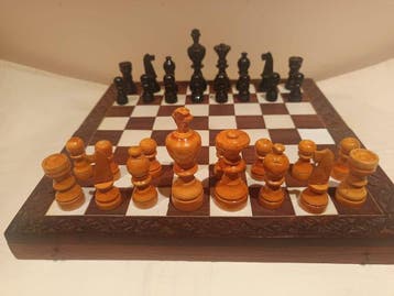 Schaakspel - piezas madera lacada - Hout