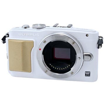 Olympus PEN Lite E-PL5 + M.Zuiko Digital 14-42mm F3.5-5.6, Nieuw