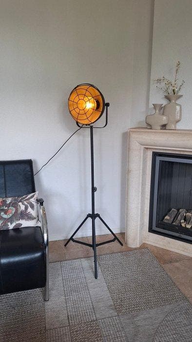 Statief vloerlamp - Metaal - In hoogte verstelbaar., Antiquités & Art, Antiquités | Assiettes décoratives & Carrelages