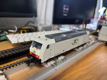Trix H0 - 22285 - Diesellocomotief (1) - BR 285 - ITL, Hobby en Vrije tijd, Nieuw