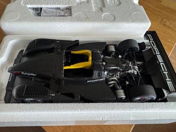Autoart 1:18 - Voiture de sport miniature - Porsche RS, Nieuw