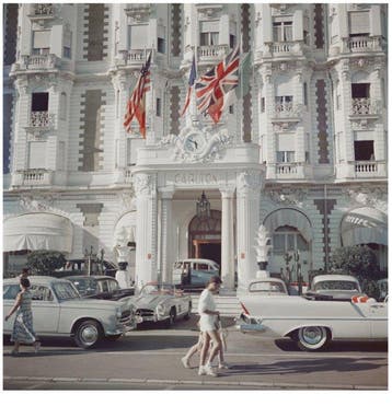 Slim Aarons (1916–2006) - Carlton Hotel