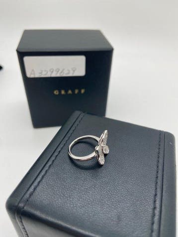 Graff - Ring - 18 karaat Witgoud, Handtassen en Accessoires, Ringen, Nieuw