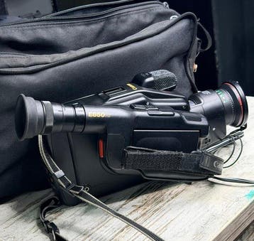 Canon Canovision E850Hi Hi8 Video Camera 8x Zoom AF Macro –