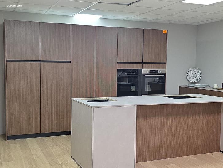 Showroomkeuken met kookeiland, Huis en Inrichting, Keuken | Complete keukens