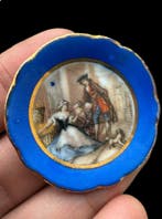 Fijn romantische en miniatuur Limoges-porseleinen en emaille