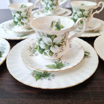 Royal Albert - Service à café (19) - Porcelaine - Trillium, Antiquités & Art