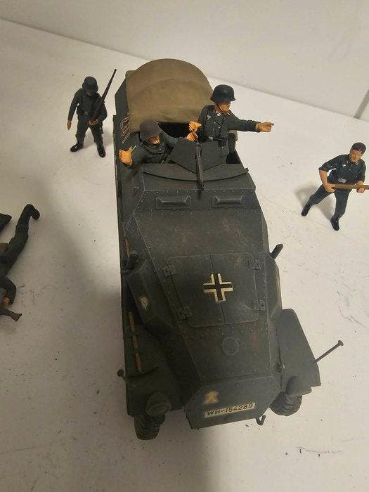 Revell u.a. - Model militair voertuig (8) - offenes mit, Enfants & Bébés, Jouets | Autre