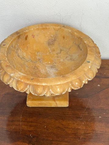 Ornement décoratif - Italie - Présentoir en albâtre