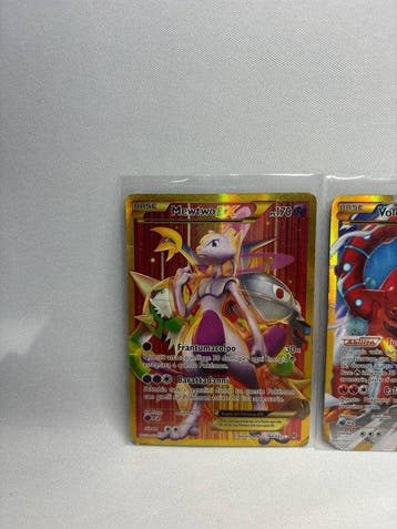 Pokémon - 2 Bulk kaarten - Pokémon - Mewtwo, volcanion