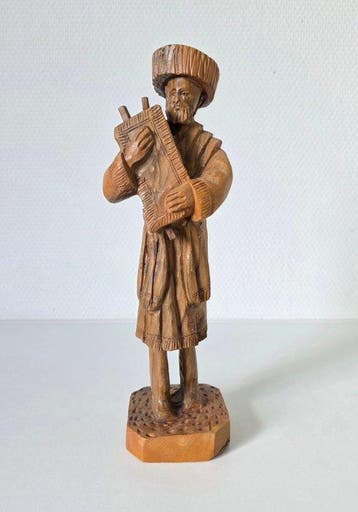 sculptuur, Judaica beeldje - Rabbijn die een Thora-rol