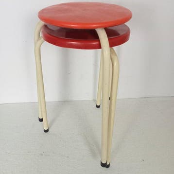 Kruk - geplastificeerd staal, zitting hout en kunststof -