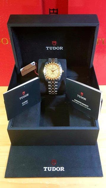 Tudor - Classic Geneva Date - GOLD DIAMOND LINEN - 38mm -