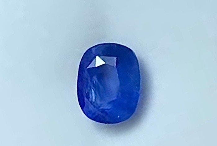 1 pcs Blauw Saffier - 9.34 ct - Gem research Swiss Lab (GRS), Handtassen en Accessoires, Edelstenen