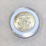 Wereld. Collection of coins, banknotes and stamps and more