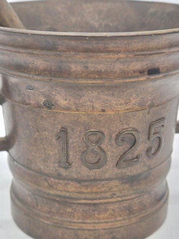 Vijzel en stamper - Antiek mortier met pilon – brons /, Antiek en Kunst