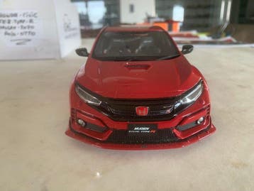 Otto Mobile 1:18 - Modelauto - Honda Civic Type R Mugen FK8, Nieuw