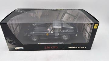 Hot Wheels 1:18 - Modelauto - Ferrari 250 GTO vanilla sky -