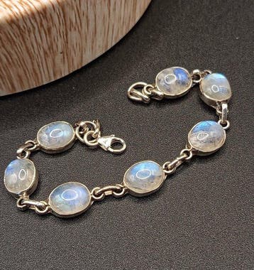 Pièce unique — bracelet en argent 925 avec pierre de lune, Collections