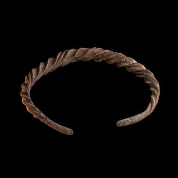 Viking periode Scandinavische gedraaide armring –