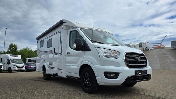Etrusco V6.6 op Ford met automaat en slechts 5335 km 33670, Caravans en Kamperen, Mobilhomes, Cassettetoilet, Automaat, L-zit
