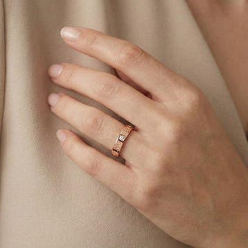 Bvlgari - Ring - 18 karaat Roségoud - 0.04ct. tw. Diamant