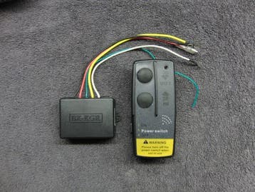 Draadloze afstandsbediening voor uw lier 12V/24V NIEUW!!, Ophalen of Verzenden, Nieuw