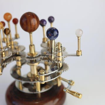 Luxe orrery-zonnesysteemmodel met Zon, Mercurius, Venus,, Antiek en Kunst