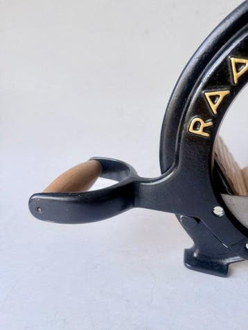 Raadvad - Ove Larsen - Coupe-pain - 294 - Acier - Noir |