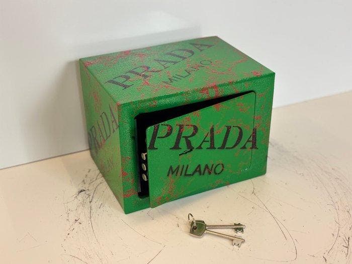 Rob VanMore - Prada Vault, Antiek en Kunst, Kunst | Designobjecten