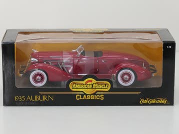 Schaal 1:18 American Muscle NEW OLD STOCK 7995 1935 Aubur..., Hobby en Vrije tijd, Modelauto's | 1:18, Ophalen of Verzenden, Nieuw