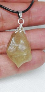 Hanger TECTITES: Libyan Desert Glass / Zonder