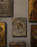 Icône - Mère de Dieu - Tempera sur panneau, Riza en laiton