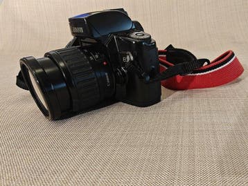 Canon EOS100 with 35-105 1:4.5-5.6 lens Analoge camera, Nieuw