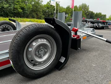 Temared Zakbare Motortrailer + Reservewiel en 1 wielklem, Ophalen