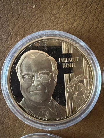 Monde. Helmut Kohl, Horst Köhler, Deutsche Einheit,