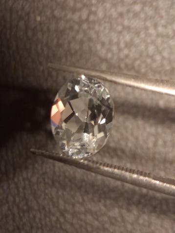 Natural White Topaz - oval faceted - 2.380 ct, Bijoux, Sacs & Beauté, Accessoires Autre, Verzenden