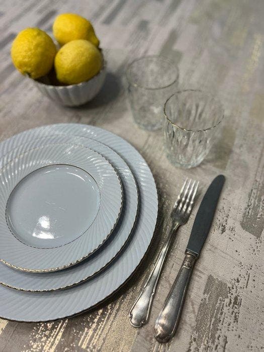 Prachtig tafelkleed in rasatello van fluweel met gouden, Antiek en Kunst, Antiek | Tapijten, Tafelkleden en Textiel