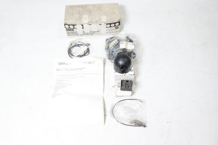 BMW E30 3 Serie OEM Trekhaak kabelboom set compleet NIEUW!, Auto-onderdelen, Trekhaken, Ophalen of Verzenden