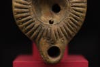 Romein (Republikein) Terracotta Adellijke olielamp - 10.5 cm