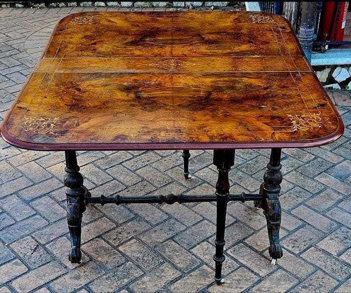 Middentafel - Wortelnotenhout - Sutherland Vittoriano, Antiek en Kunst, Antiek | Overige Antiek