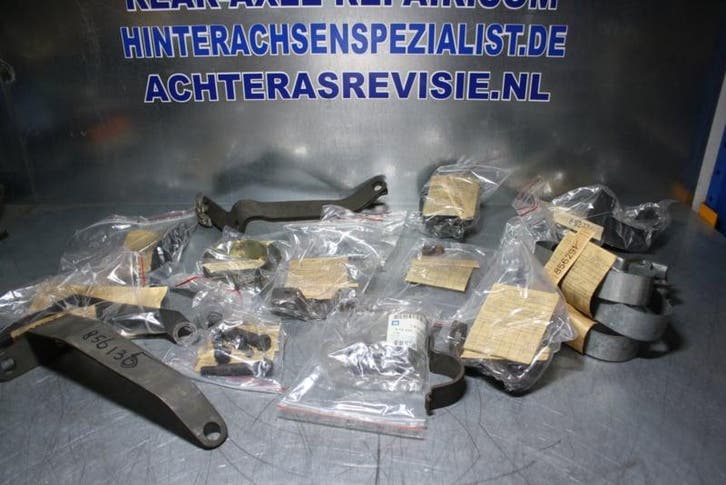 Diverse Opel Kadett D, Ascona C onderdelen. (motorruimte), Auto-onderdelen, Motor en Toebehoren, Nieuw, Opel, Verzenden