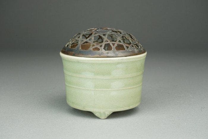 Longquan Censer - Porselein - China - Yuan-Ming-dynastie, Antiquités & Art, Antiquités | Autres Antiquités