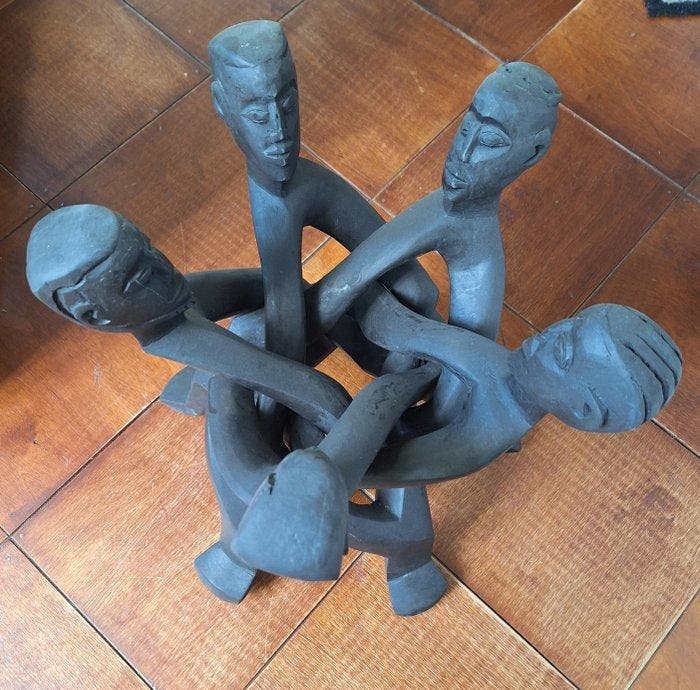 Plat - Faïence, Bois - sur support pliant, Antiquités & Art, Art | Objets design