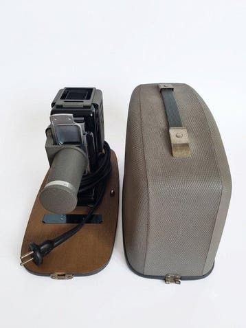 Leitz Prado 150 35 mm diaprojector, Collections