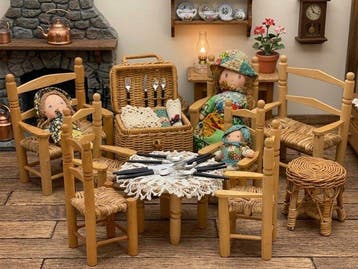 Ambachtelijk (Unbranded / Folk Art) - Poppenhuis