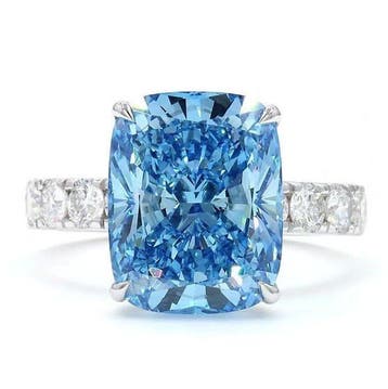 Ring - 18 karaat Witgoud - 8.01ct. tw. Blauw Diamant (Fancy