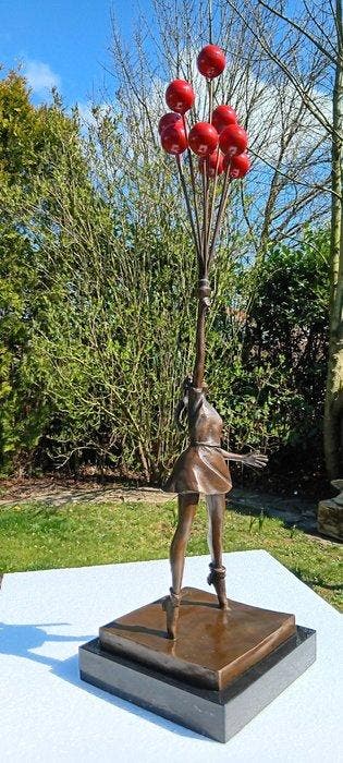 Statue, Girl with Balloon by Banksy Styl - 54 cm - bronze et