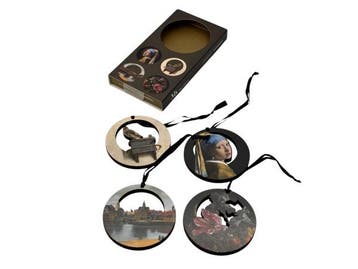 Veiling - Mauritshuis | Elegante Set van 4 Houten Kunstornam, Verzamelen