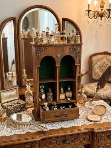 wandvitrine / boudoirkastje met onderlade - Poppenhuis met
